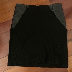 Dynamite Black skirt with leather detail